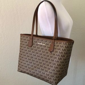 Michael Kors Tote